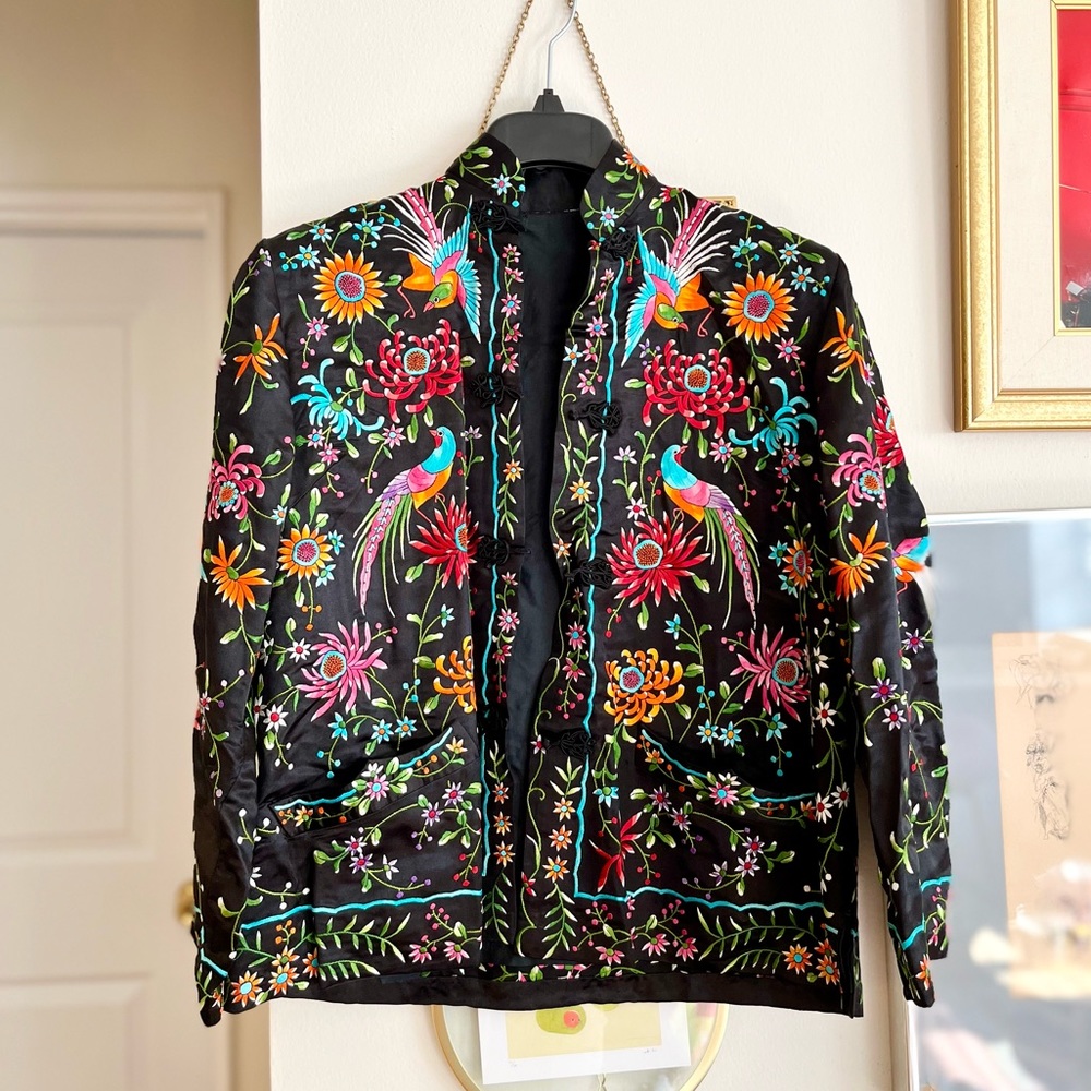 Vintage 1940s-1960s era Plum Blossoms Black Silk Chinese Embroidered Jacket